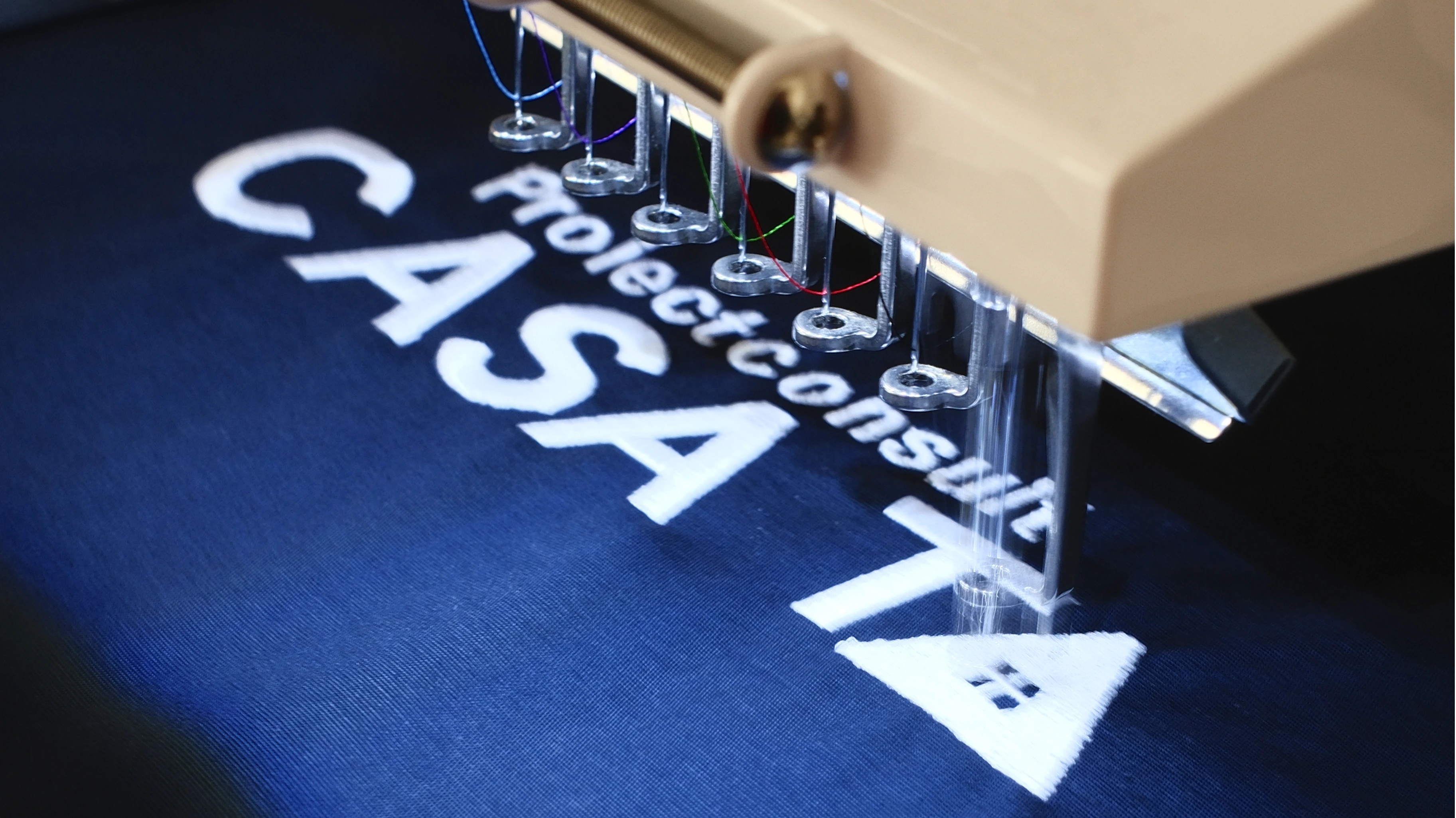 Tote bag-uri personalizate prin broderie pentru Proiectconsult CASA TA realizate de NIUA Labs